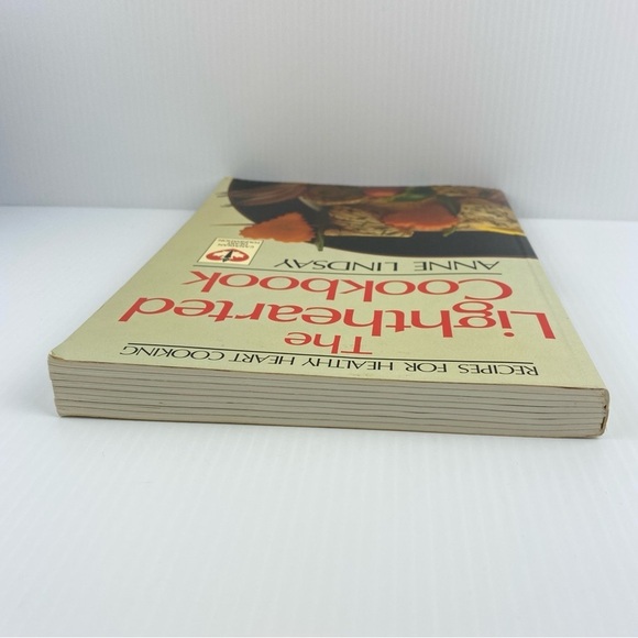 The Lighthearted Cookbook Anne Lindsay Softcover Heart Healthy Recipes Vintage - Picture 8 of 14